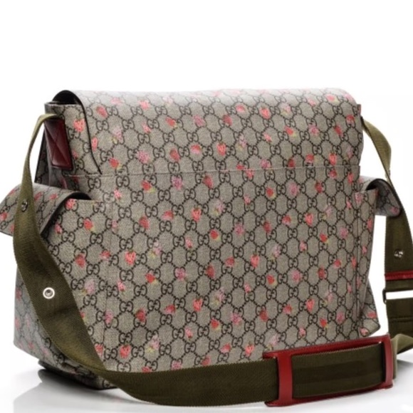 ✨ Authentic Strawberry Gucci Diaper Bag – Gently Used & Gorgeous! 🍓👜 - Picture 3 of 4